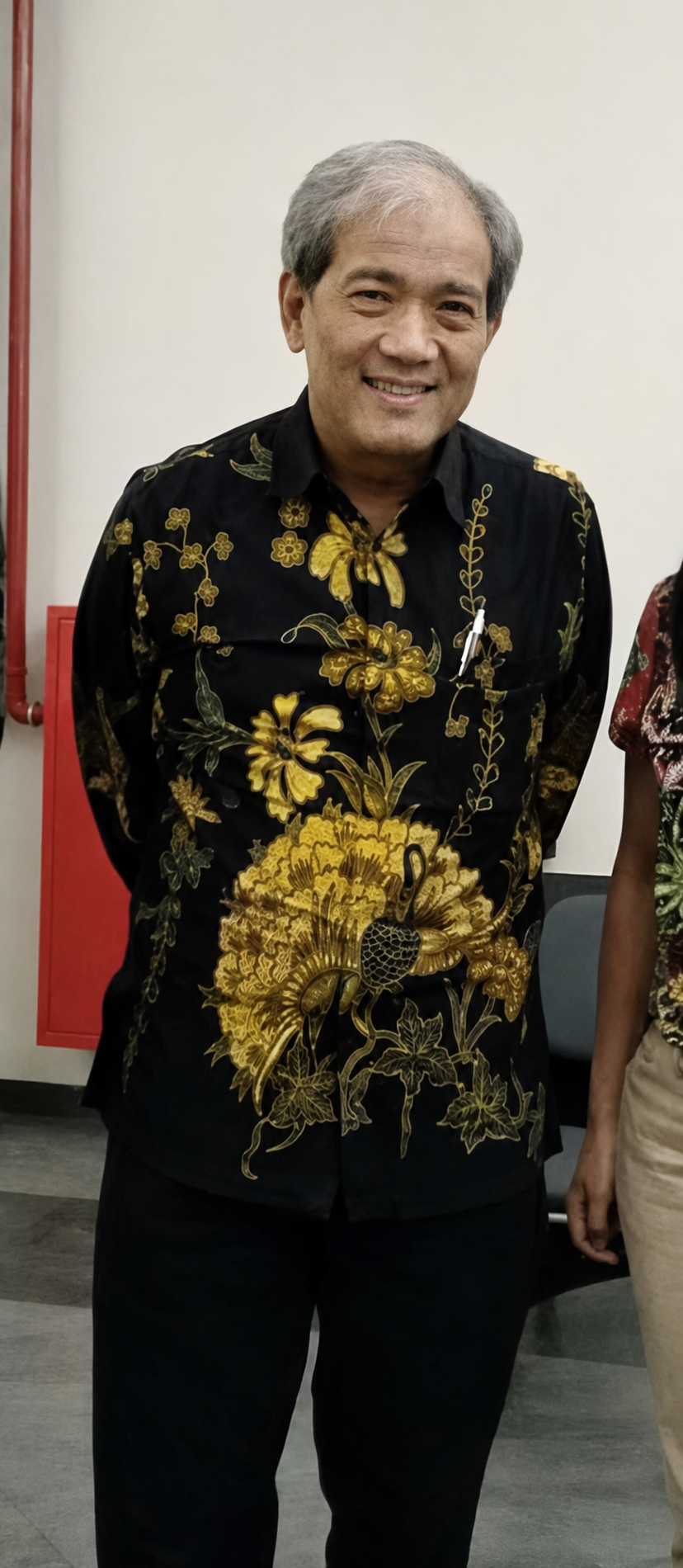 Dr. Takim Adriono